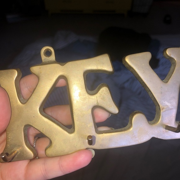 Vintage Brass “KEYS” Hooks - Picture 4 of 9
